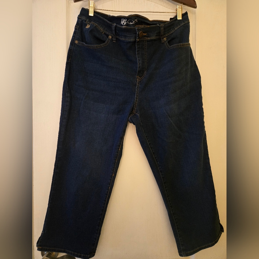DG2 by Diane Gilman Blue Ankle Cropped Jeans
